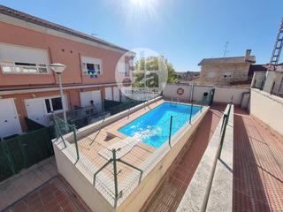Piso  Beato antonio arribas. Estupendo apartamento con terraza individual en urbanizacion con