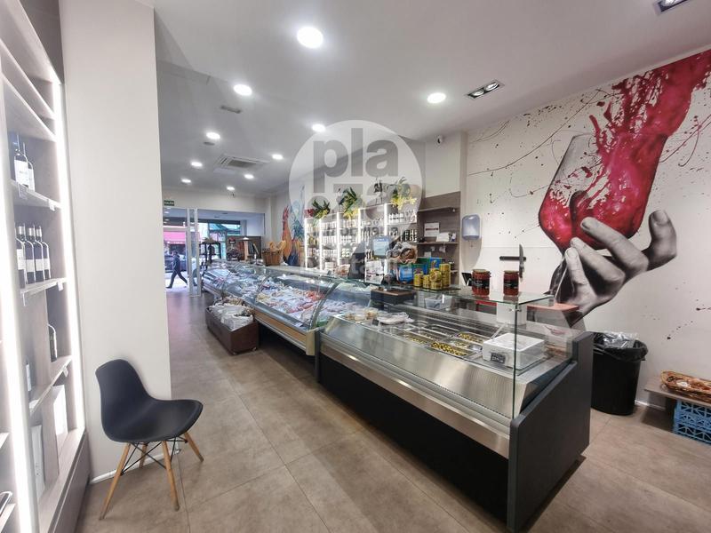 Foto 52fe7c61-8f40-429b-b523-700c33ec57b8. Local comercial local en venta en gamonal, capiscol. en Burgos