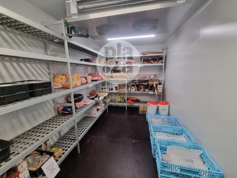 Foto 98c1b71a-7870-40c5-9dfe-3fc4e4ec94e2. Local comercial local en venta en gamonal, capiscol. en Burgos