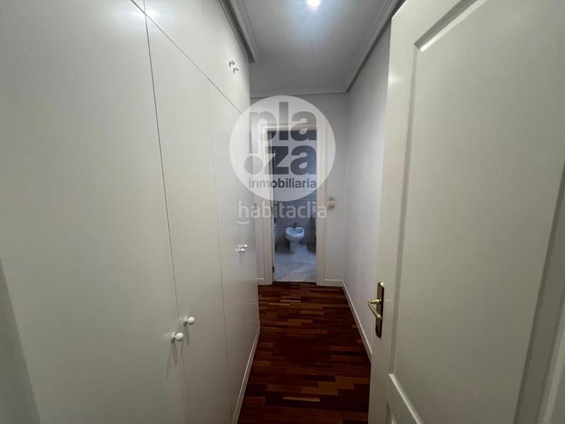 Foto 001d2309-98ea-4b1b-a6fd-6a2560625738. Flat with heating parking in Universidad - Las Huelgas Burgos