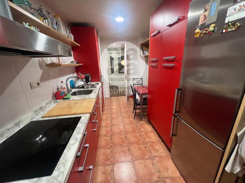 Foto 2d4864a0-c432-47ff-acb6-ee21603ecc86. Flat with heating parking in Universidad - Las Huelgas Burgos