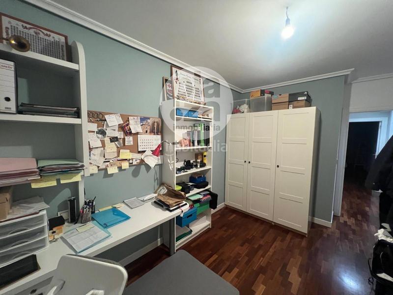 Foto 4cbb6e58-d176-4e53-9c61-abf39c2de48a. Flat with heating parking in Universidad - Las Huelgas Burgos