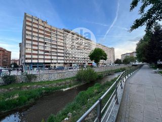 Flat  Reyes catolicos. Avda. de los reyes católicos