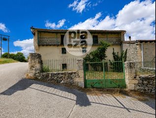 Casa  Lastra (nidaguila). Gran casa rural tradicional para reformar en nidáguila burgos