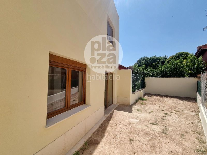 Foto 0ff932da-5f21-491d-a9fc-00229659b6ff. Casa amb calefacció aparcament a Albillos