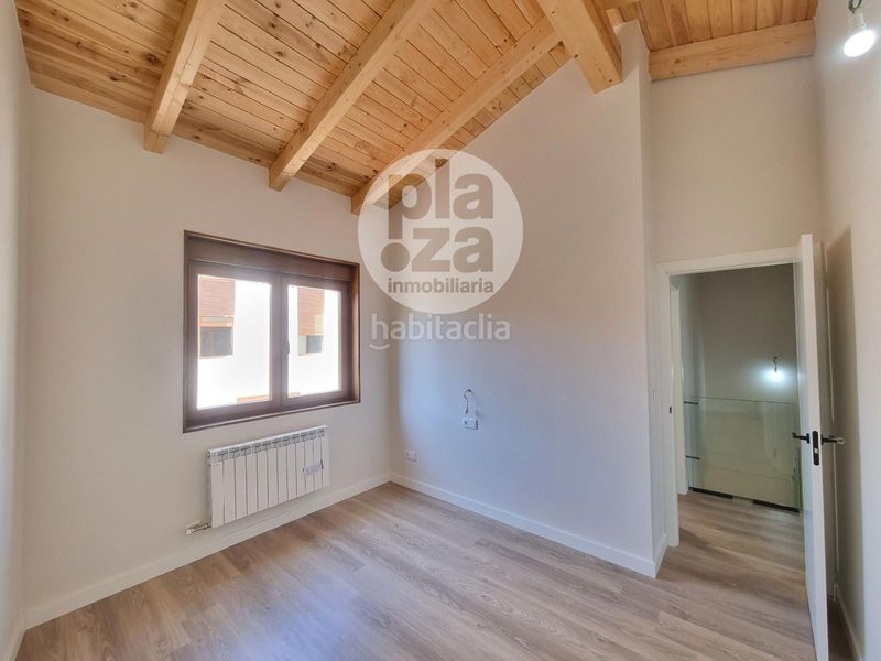 Foto 4f58ad08-dbfb-405b-a1a4-62123c9676cf. Casa amb calefacció aparcament a Albillos