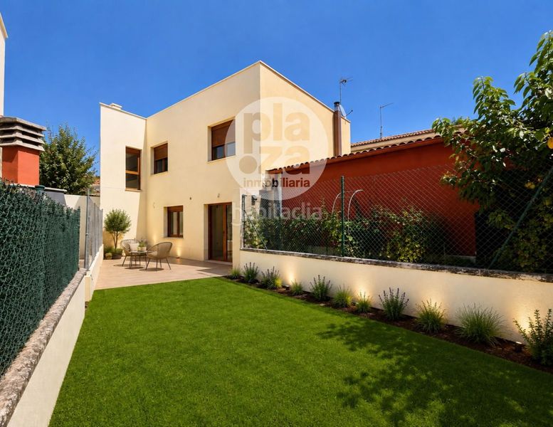 Foto e0d390c7-88ba-4291-9b24-2c6c874f688c. Casa amb calefacció aparcament a Albillos