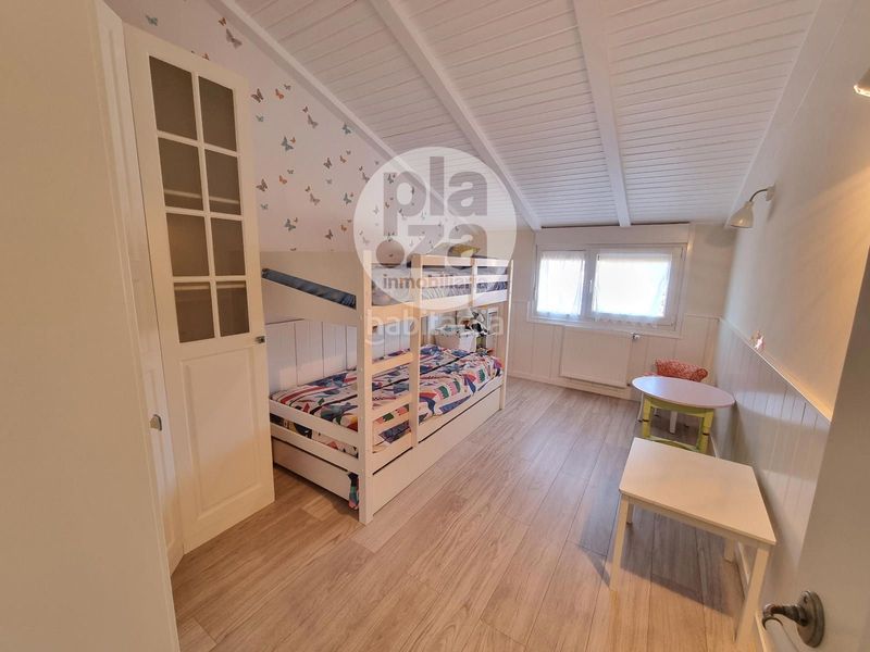 Foto cde38886-d8ae-4ebd-a1aa-bddb2322bf04. Casa amb calefacció aparcament a Arcos
