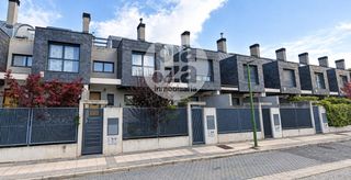 Casa adossada  Portomarin. Impresionante chalet adosado en calle portomarin  burgos
