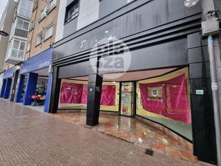 Local Comercial  De la igualdad. Fantastico local en venta o alquiler en el corazón de gamonal