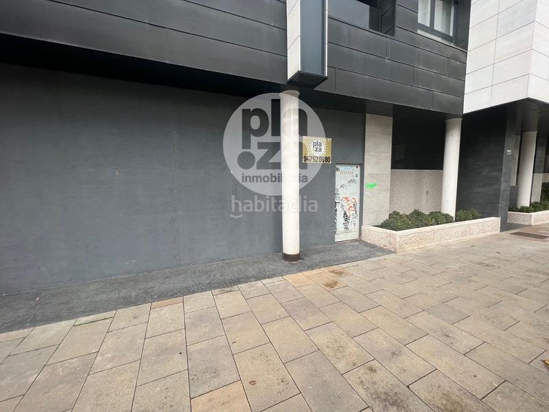 Foto 156b75cf-4fa3-4921-bd1d-fd2e064253a0. Alquiler local comercial c jose luis santamaria cellophane en Burgos