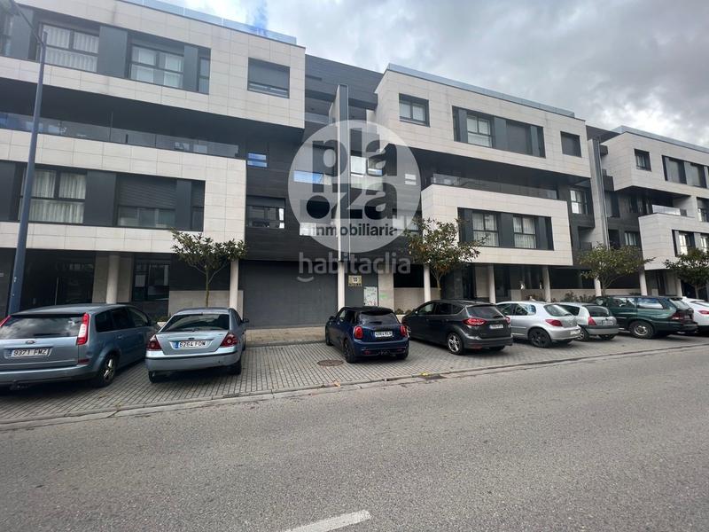 Foto 4f34b3b6-c114-424a-a23a-99692e8972a4. Alquiler local comercial c jose luis santamaria cellophane en Burgos