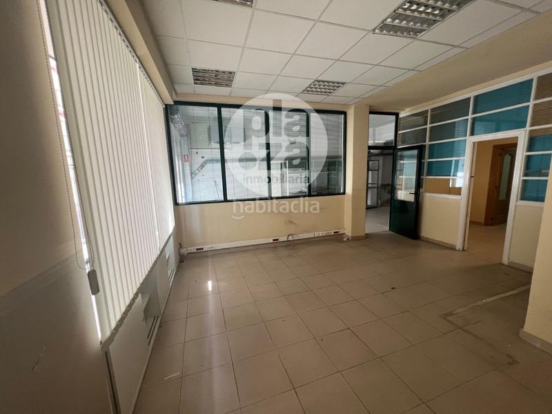 Foto 8d9045ba-80b6-4641-98ba-cd1b71898067. Lloguer local comercial a El Carmen - Barrio Gimeno Burgos