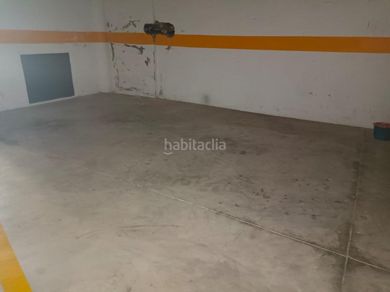 Foto 45a6694a-14ad-4583-8626-83ec9ee8df71. Aparcament cotxe a Casabermeja