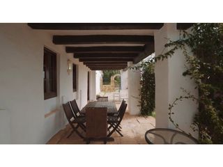 Casa  Avenida blas infante. Finca 4 habitaciones  3 hab. auxiliares venta villanueva de la c