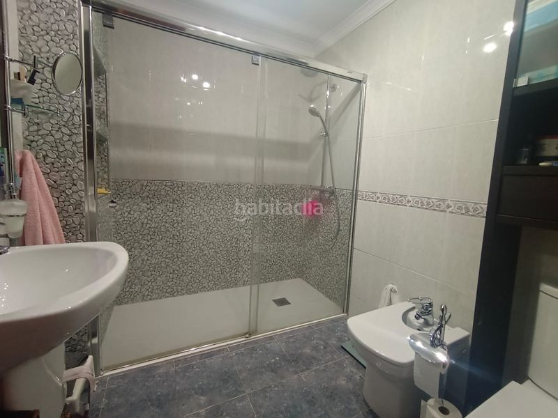 Foto cc1418f2-5ef6-4541-b6a2-dbea5363d3fc. Casa adossada amb aparcament a Casabermeja