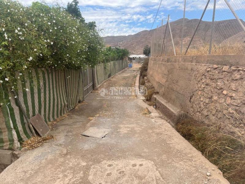 Foto d9aef6ee-deb6-4aca-92e3-2b3cfc5fe90c. Finca rústica terrenos en venta en Berja