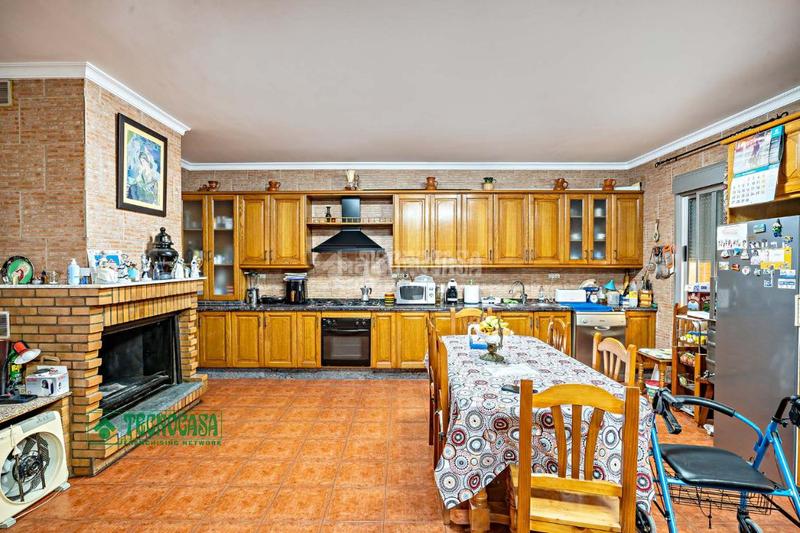 Foto 819b9fac-352e-4100-bc0f-a4d737d7f695. Casa amb aparcament a Dalías