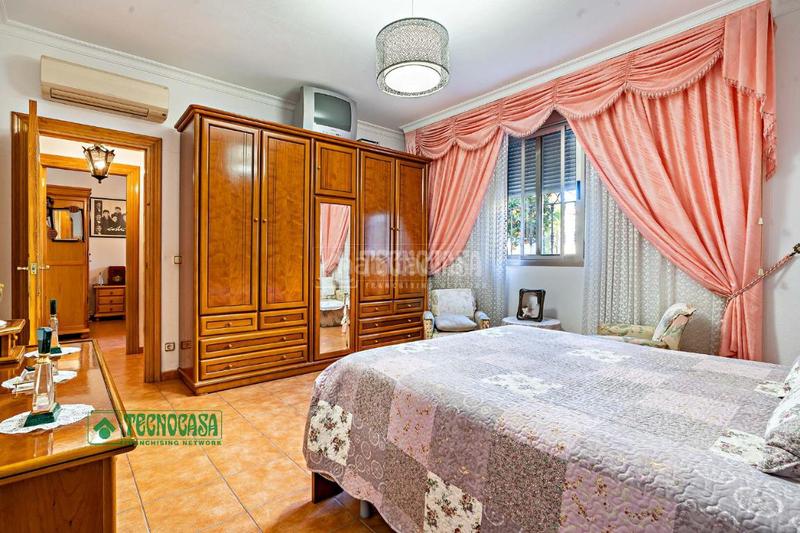 Foto b3abbf98-5fa6-409b-b638-d965d26d0129. Casa amb aparcament a Dalías