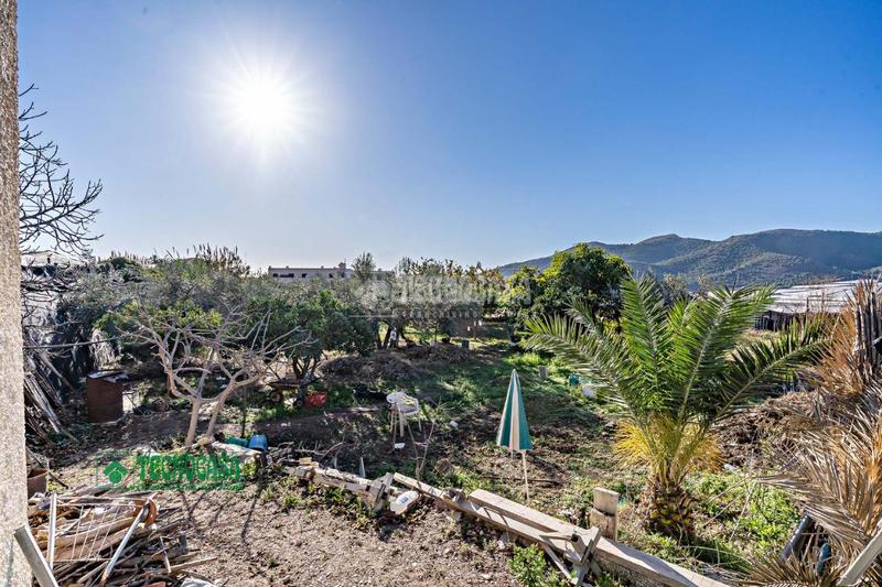 Foto c9caa78d-d0b5-47a5-9079-c58abe9d36ef. Casa amb aparcament a Dalías