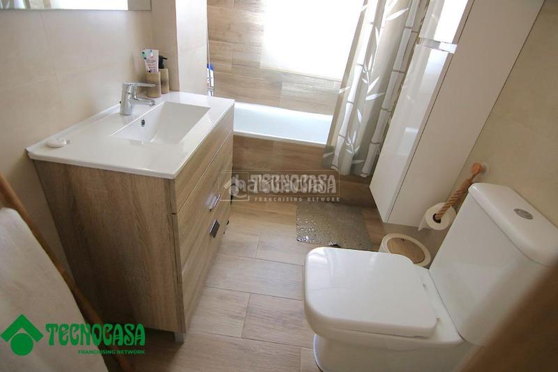 Foto 212db093-4493-468f-9ab3-7a1045101429. Casa pareada casa en venta en Berja