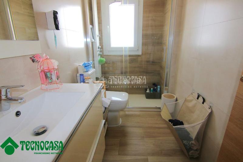 Foto 3791aa6e-35a1-4819-be9e-06b07a69bf2d. Casa pareada casa en venta en Berja