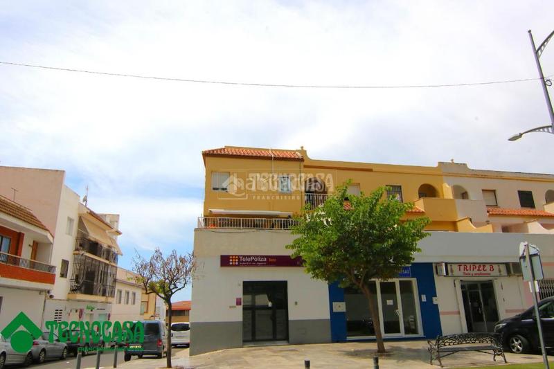 Foto bbe76bee-24a2-4bd4-b079-68cbfc19dc48. Casa pareada casa en venta en Berja
