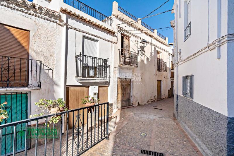 Foto a097d43f-7932-4dd0-8956-9c33eca408ac. Casa pareada casa en venta en Alcolea