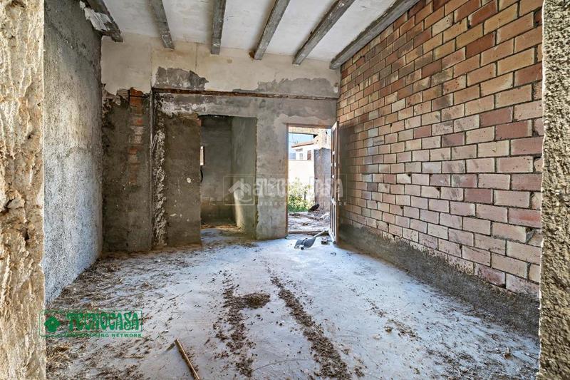 Foto faa5a3bf-6ee2-4313-8e0f-bde8b638325e. Casa pareada casa en venta en Alcolea