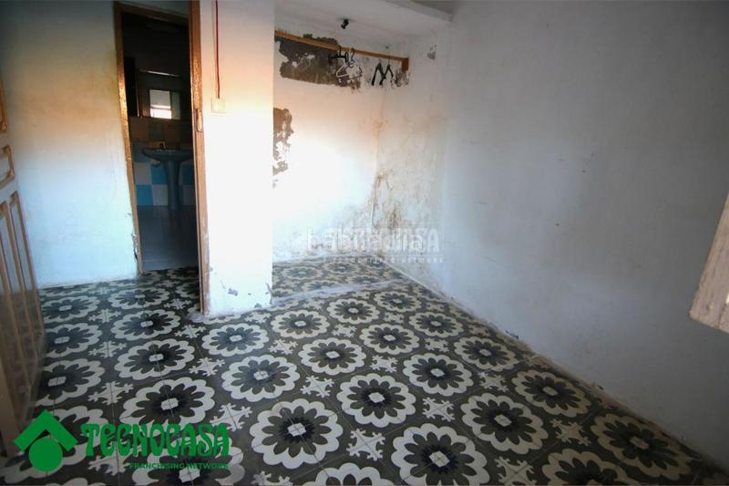 Foto 150fb504-f0a3-4171-8904-1888bb5b4496. Casa aparellada a Dalías