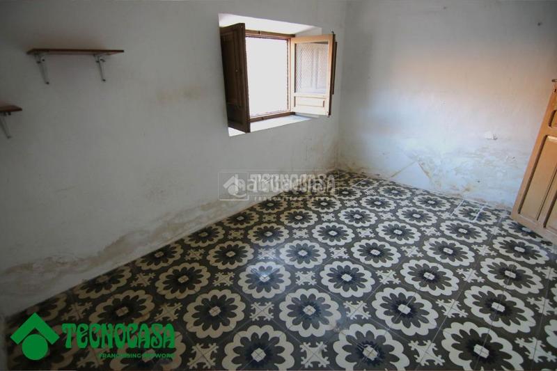 Foto 8d89a9ad-88e0-43ca-913b-31686ec82d11. Casa aparellada a Dalías