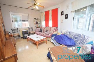 Appartement  Jose antonio 0. Piso de 3 dormitorios, baño y aseo en casco urbano