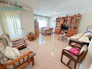 Xalet en Prado s/n. Chalet en casco urbano para entrar a vivir. 3 dormitorios y 2 ba