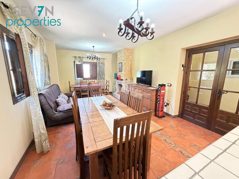 Foto 09bd1ffd-9f97-41db-b352-e4f07367cab4. Xalet amb calefacció piscina a Calalberche