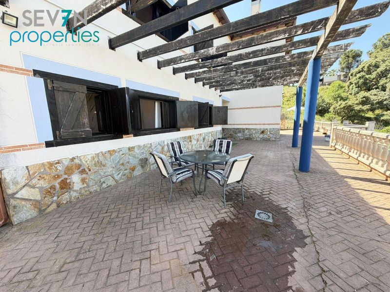 Foto bd8f84b4-25b3-4adb-9655-1cd7b0f68a99. Xalet amb calefacció piscina a Calalberche