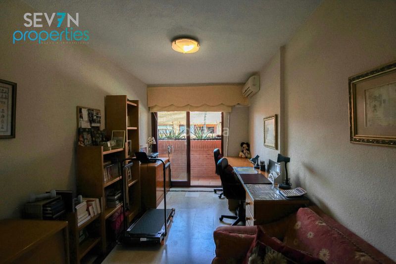 Foto d2d3c0db-f938-4e25-bfd6-390f2ce1b394. Casa adossada amb calefacció aparcament piscina a Alicante