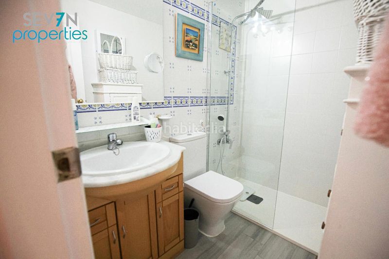 Foto d7481f0b-70b5-46fa-8c52-c10173c1698f. Casa adossada amb calefacció aparcament piscina a Alicante