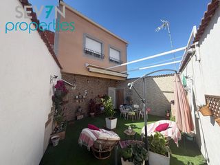 Semi detached house  Abogado 1000. Casa pareada en casco urbano para entrar a vivir!!!