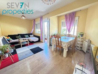 Appartement  Libertad 00. Piso en pleno casco urbano. 3 dormitorios y 1 baño. para entrar