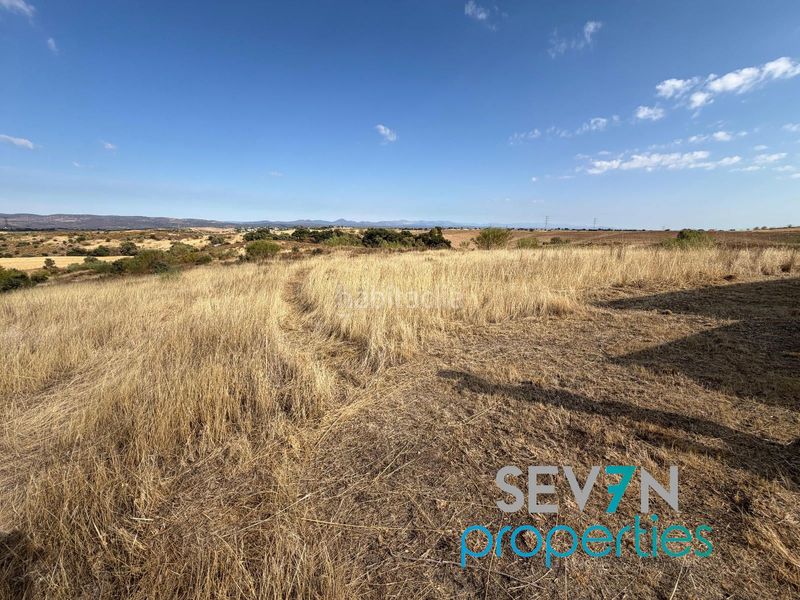 Foto e3bcfd9f-98e3-48e9-90d0-f692c7c5d10a. Finca rústica a mentrida 0000 a Méntrida