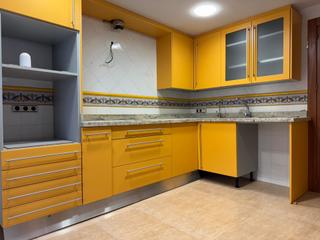 Miete Etagenwohnung  Calle de marín baldo. Amplio pisazo en alquiler en el centro de murcia!