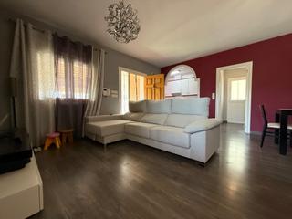 Chalet à El Pino. Chalet independiente en el pino, dos viviendas por el precio de