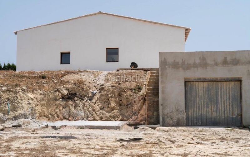 Foto db3e62b3-361f-45f6-a113-05fb61e70055. Chalet con parcheggio in Benissa pueblo Benissa