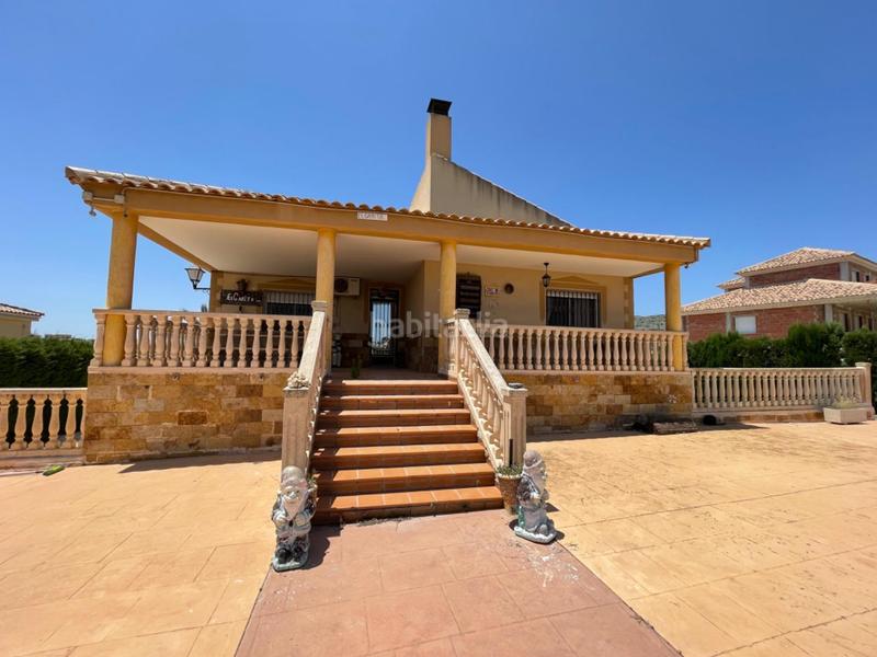 Foto 2f0e593a-acbd-4c63-af25-9e4bc625e575. Xalet amb calefacció aparcament piscina a Fortuna