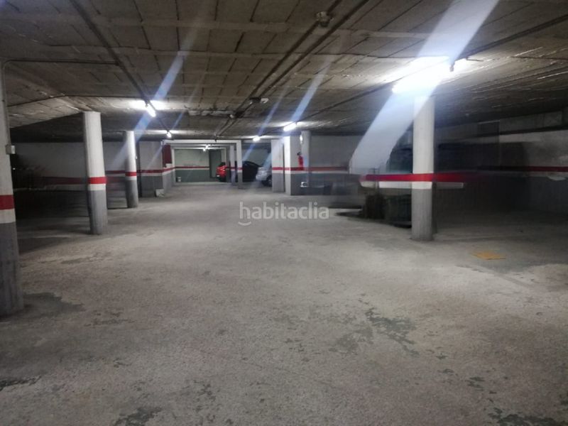 Foto 4a3bd2b1-f213-4a30-8a66-6a7fe62de06e. Parking voiture dans Can Mariner Santa Coloma de Gramenet