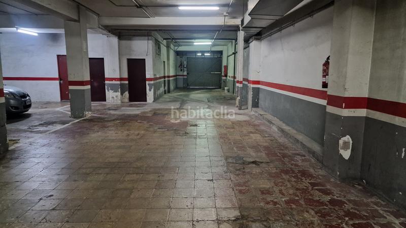 Foto f6dee914-d41e-4a4e-93ae-d6a5f70883c3. Parking coche en Centre Santa Coloma de Gramenet