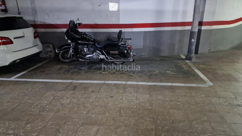 Foto fda9b6d8-fa27-4828-b68e-4c057f8ee742. Parking coche en Centre Santa Coloma de Gramenet