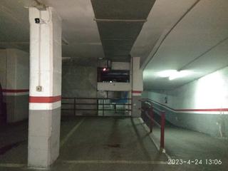 Parking voiture à Centre