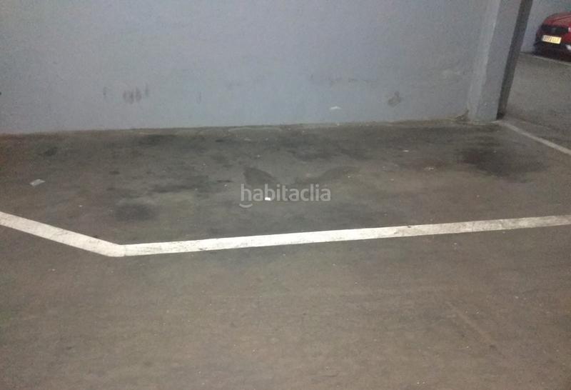 Foto a4bb5429-8519-43cd-befa-80a67fbf7d61. Parking voiture dans Riu Sud Santa Coloma de Gramenet