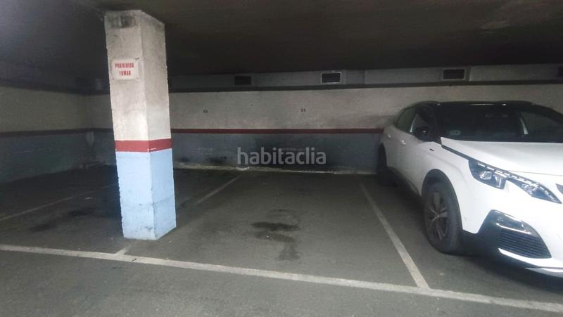 Foto 7637a430-8412-4fba-9ba6-ac365d68711f. Autoparkplatz in Centre Santa Coloma de Gramenet